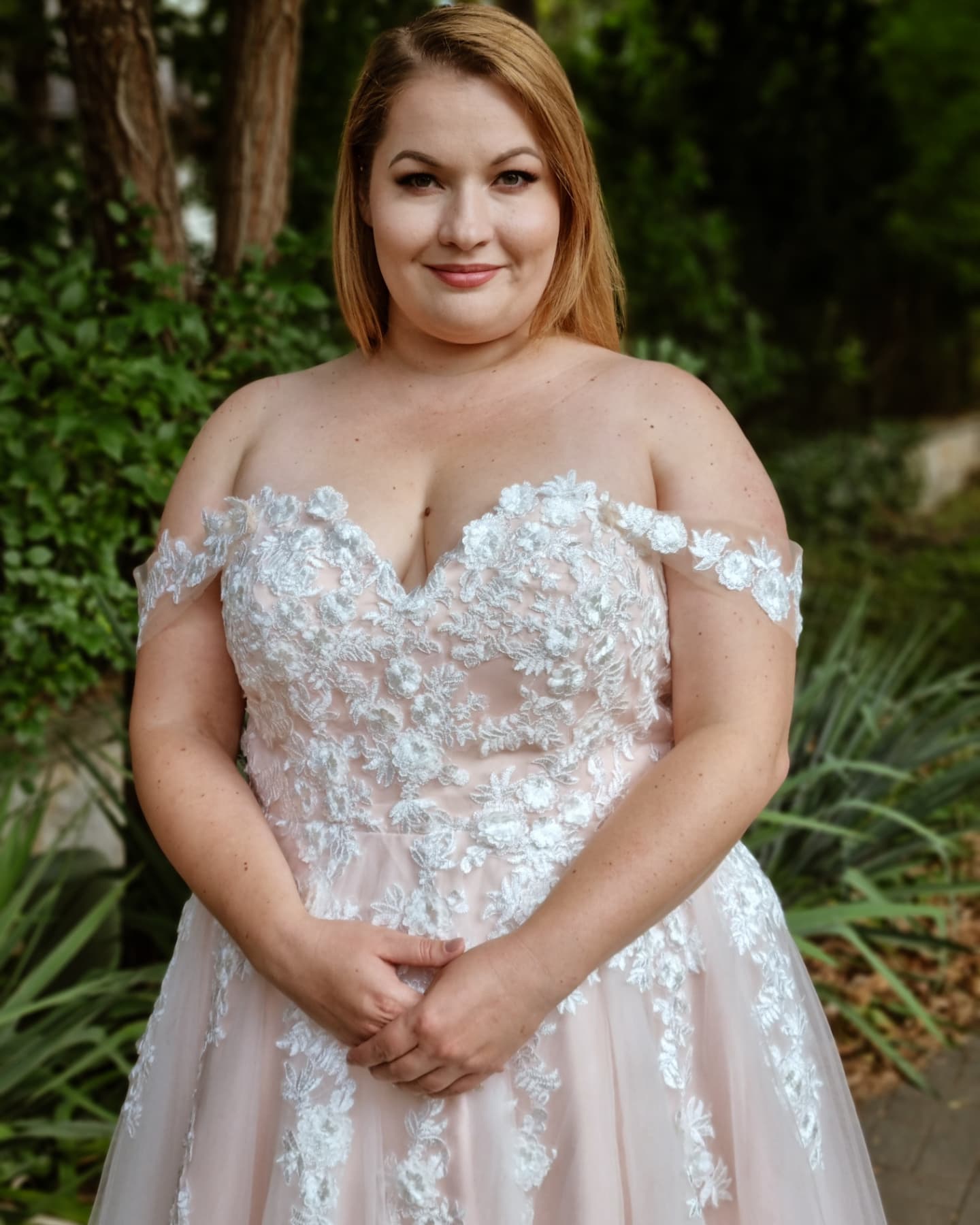 wedding dress plus size