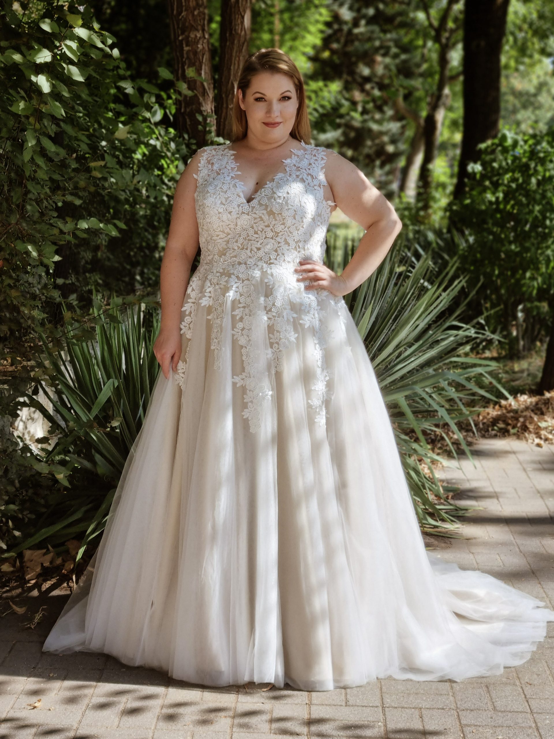 SARAH plus size wedding dress - LASABINA Plus Size Bridal